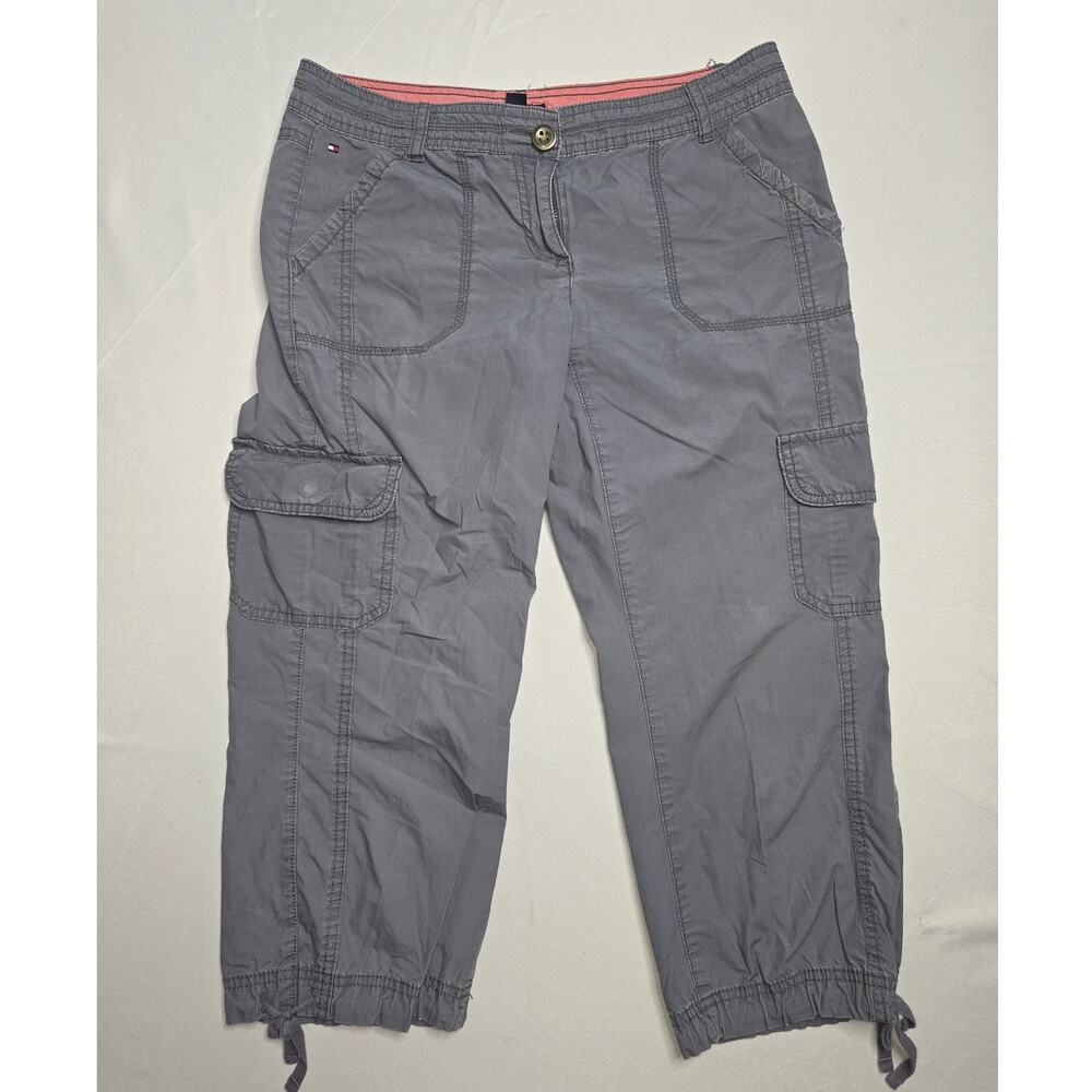 Tommy Hilfiger women's Grey cargo capri pants Size 6